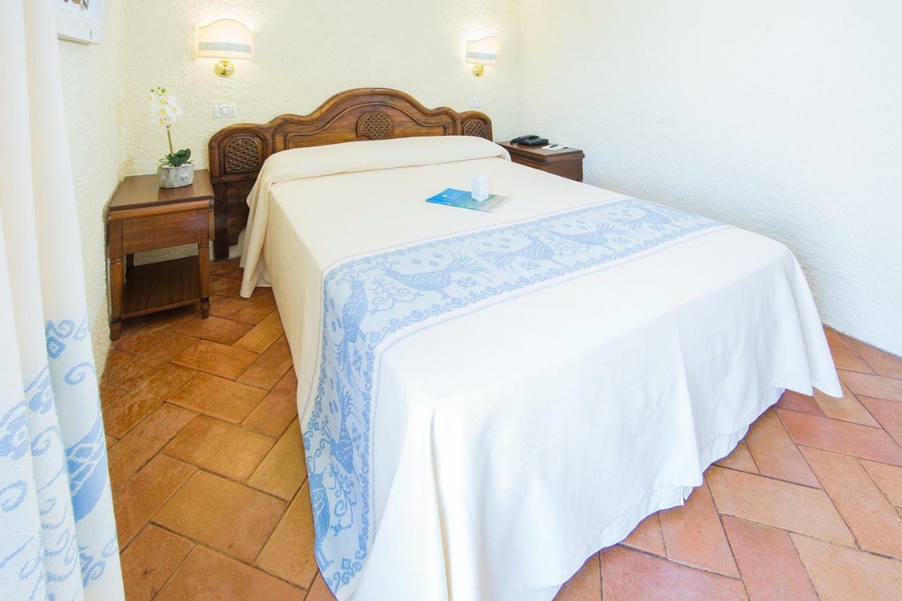 Hotel Colonna San Marco Porto Rotondo Exterior foto